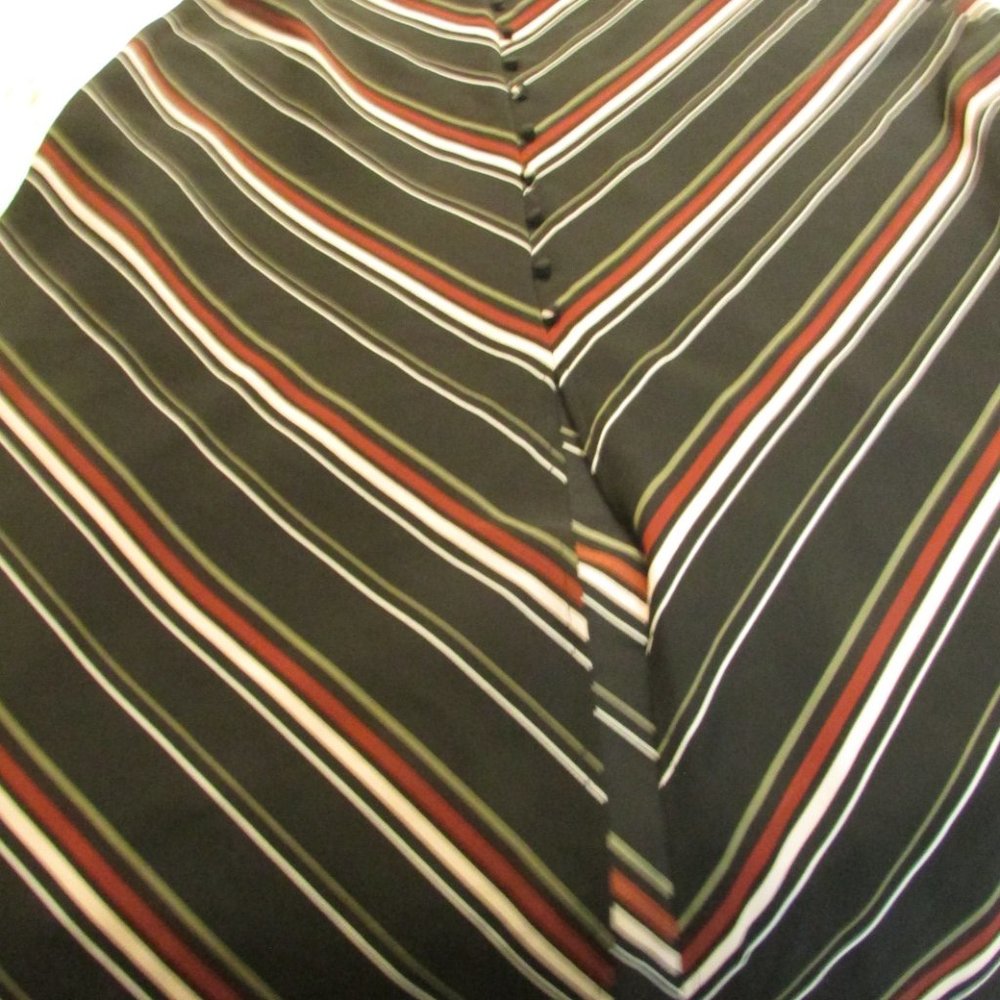 APARTMENT 9 SKIRT SIZE XXL